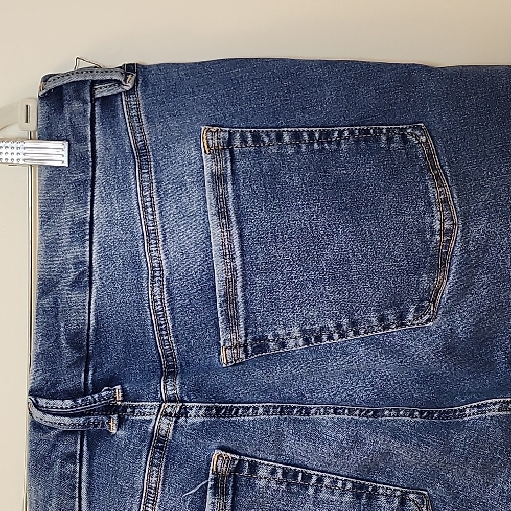 Good American Good Classic Slim Straight Jeans Size 14/18 - Picture 14 of 16